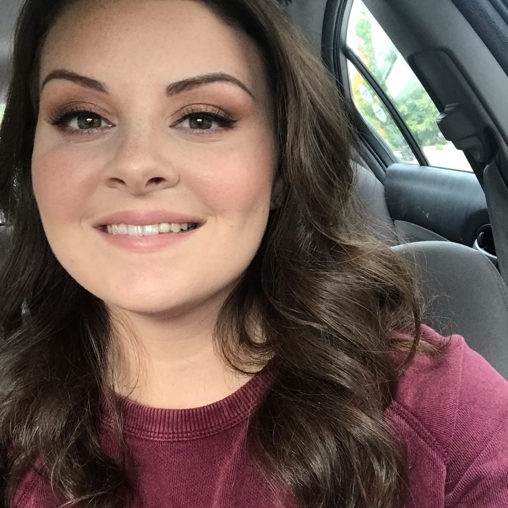 Meet your Posher, Emily